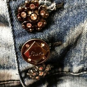 🏩Fiara Iconic Skinny Designer Ladies Jeans👖Size 6, 3 Button Closure 🆕🎉